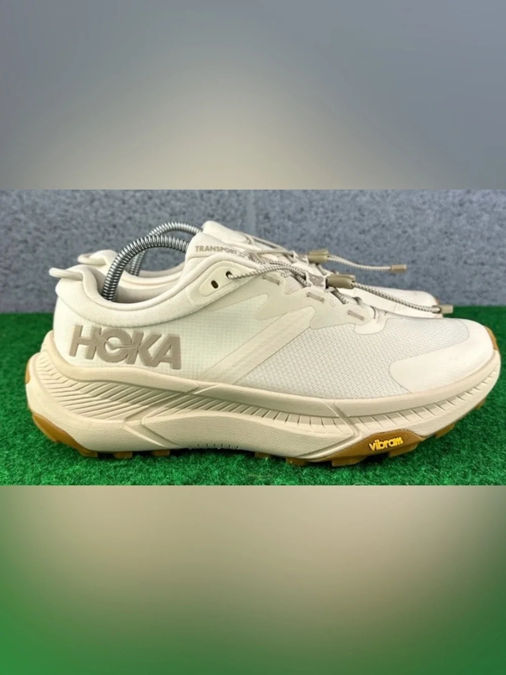 NWT HOKA Transport, size 9.5